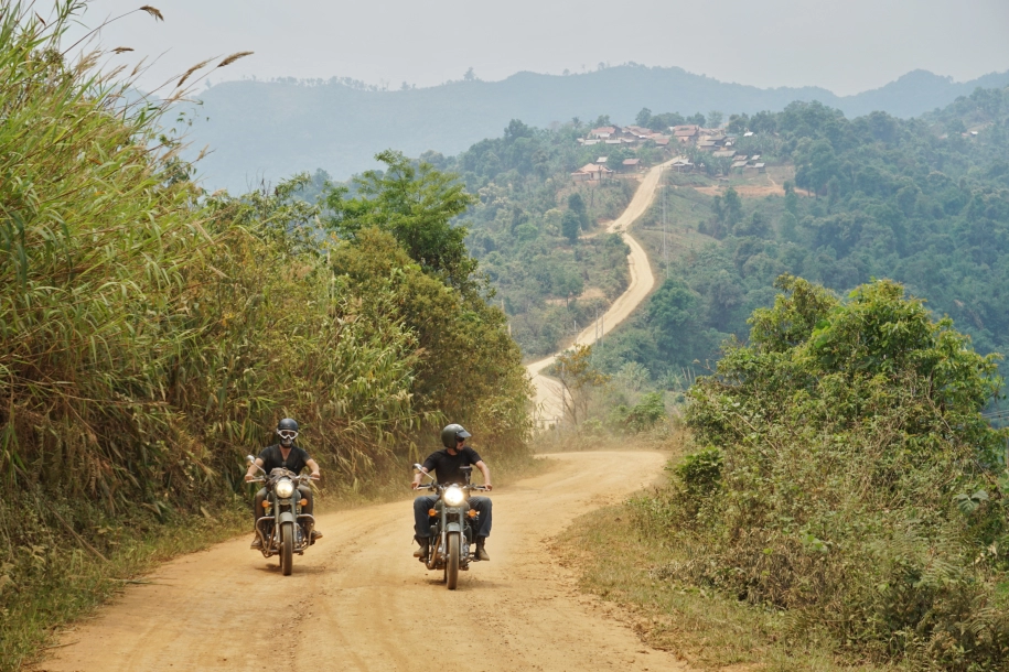 Road-trip à moto sur les bords du Mékong
